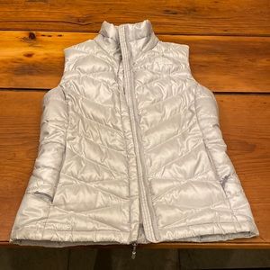 Women’s small The North Face vest